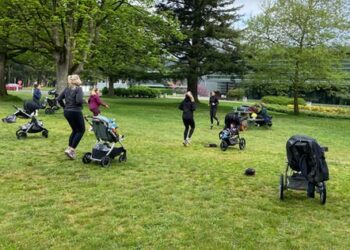 Outdoor exercise benefits new moms’ mental health during the COVID-19 pandemic