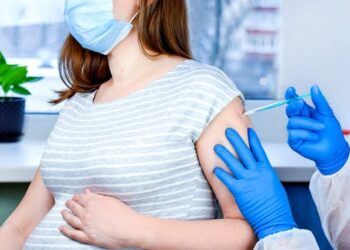 COVID vaccines are safe during pregnancy – but catching the virus isn’t