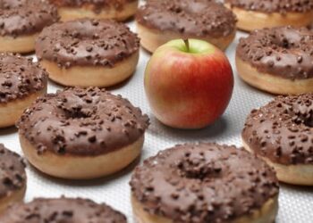 Foods high in added fats and refined carbs are like cigarettes – addictive and unhealthy