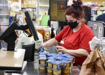 Grocery workers suffer the mental health effects of customer hostility and lack of safety in their workplace