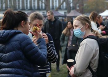 Christmas socialising: three health experts explain how to interpret new advice