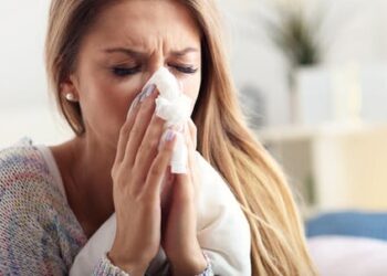 Why does omicron appear to cause less severe disease than previous variants?