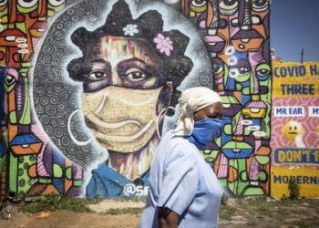 South African scientists on the inside story of discovering omicron – and what their experience offers the world about future variants. Podcast