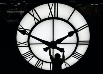 5 ways Americans’ lives will change if Congress makes daylight saving time permanent