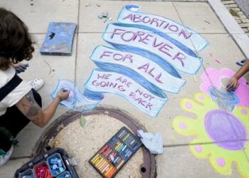 Roe v. Wade: Canada can respond to U.S. bans by improving access to abortion care here