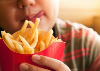Two surprising reasons behind the obesity epidemic: Too much salt, not enough water