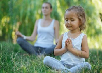 Meditation holds the potential to help treat children suffering from traumas, difficult diagnoses or other stressors – a behavioral neuroscientist explains