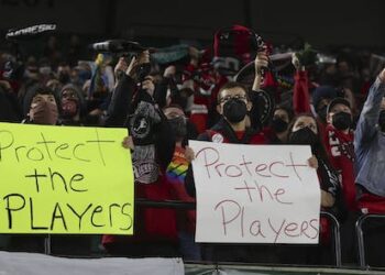 Abuse in women’s professional soccer was an ‘open secret’ – the ‘bystander effect’ and structural barriers prevented more players from speaking out