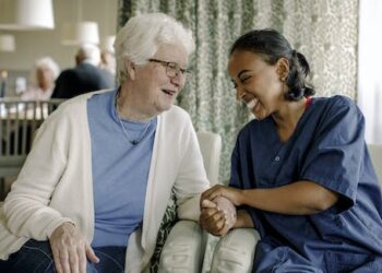 This course teaches students how to connect with older adults to forge intergenerational bonds and help alleviate loneliness and isolation