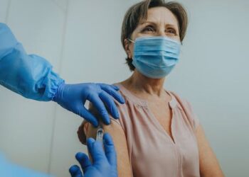 Bivalent COVID vaccines have now been in use for a few months – here’s how they’re stacking up against omicron