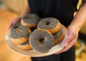 Can eating poppy seeds affect drug test results? An addiction and pain medicine specialist explains
