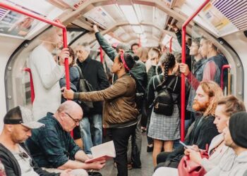 Working in an office can harm your health – depending on where it is and the length of your commute