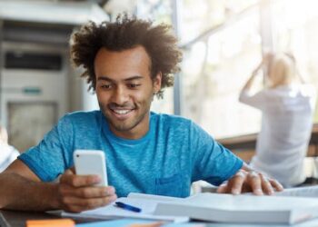 Stories of kindness may counteract the negative effects of looking at bad news – new research