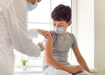 Why children in the UK should still be offered the COVID vaccine