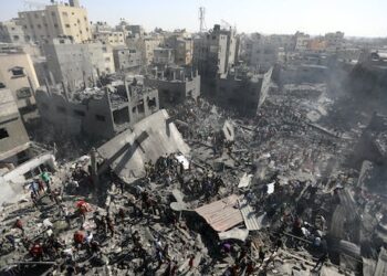 Violent and disturbing war images from the Mideast can stir deep emotions − a PTSD expert explains how to protect yourself and your kids from overexposure