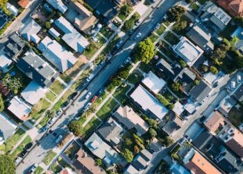 Neighbourhood amenities may have helped youth mental health and stress early in the pandemic