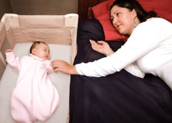 The tragedy of sudden unexpected infant deaths – and how bedsharing, maternal smoking and stomach sleeping all contribute