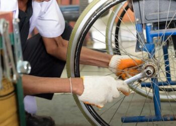 A medical ‘right to repair’ can empower consumers — and save lives