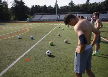 Sports in extreme heat: How high school athletes can safely prepare for the start of practice, and the warning signs of heat illness
