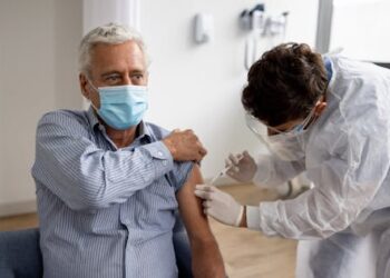 COVID-19, flu and RSV shots − an epidemiologist explains why all three matter this fall