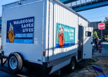 Philly residents with opioid addiction get medication from the ‘bupe bus’ − creating a path for treatment