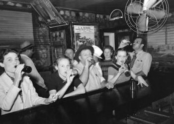 Intoxication nation: a double shot of US history