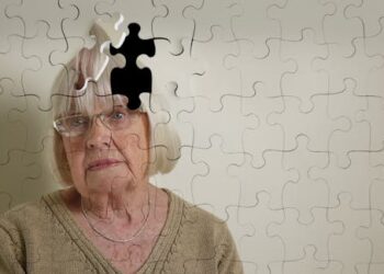 Vulnerability to financial scams in aging adults could be an early indicator of Alzheimer’s disease, new research shows
