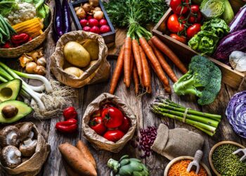 15 Mediterranean Diet Vegetables That Are Packed With Nutrition