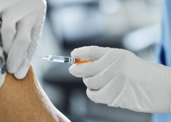 Simple strategies can boost vaccination rates for adults over 65 − new study