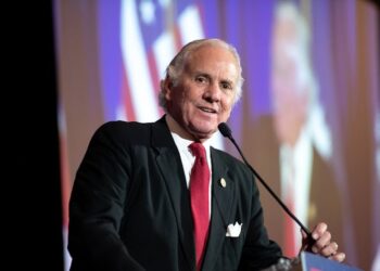 Supreme Court considers whether states may prevent people covered by Medicaid from choosing Planned Parenthood as their health care provider