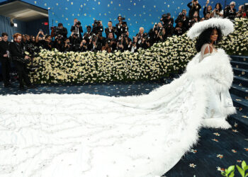 Diana Ross Flips the Script on Aging at The Met Gala