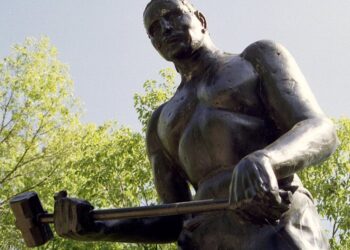 ‘Grit’ and relentless perseverance can take a toll on brain health − particularly for people facing social stresses like racism