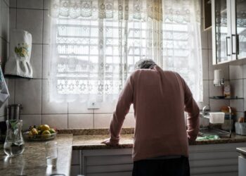 Muscle weakness in cancer survivors may be caused by treatable weakness in blood vessels – new research