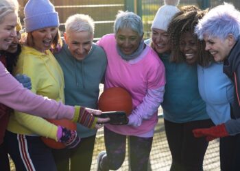 I treat menopause and its symptoms, and hormone replacement therapy can help – here’s the science behind the FDA’s decision to remove warnings