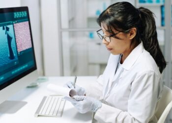 Online harassment is silencing Canada’s health experts — institutions need to do more to protect them