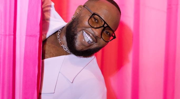 Frank Grimsley of The Circle on Living With HS During the Holidays