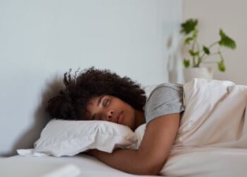 ‘We cut through the online ocean of advice’: the rise of adult sleep coaching