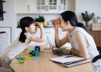 The perfect day for parents: how to keep kids healthy and happy – without neglecting yourself