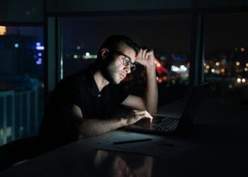 Reports of ‘AI psychosis’ are emerging — here’s what a psychiatric clinician has to say