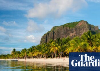 Virgin Holidays rep told me to pay for hotel after Iran war forced flight cancellation