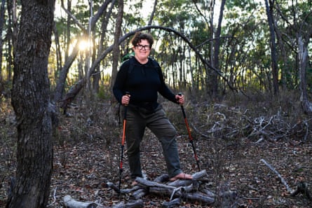 Barefoot hiker Gen Blades on a hiking trail.
