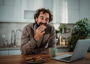 What really controls our appetite – hunger, stress or habit?