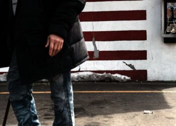 Special courts helps veterans stay out of jail – but funding cuts to VA and government programs are threatening their work