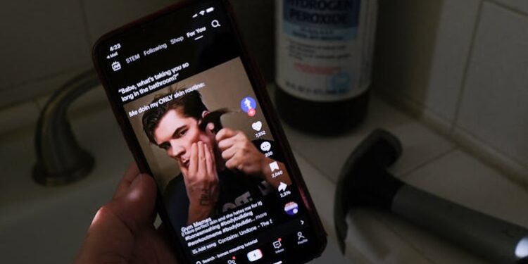 Looksmaxxing isn’t just a TikTok trend – it often reflects severe body image issues in teen boys and young men