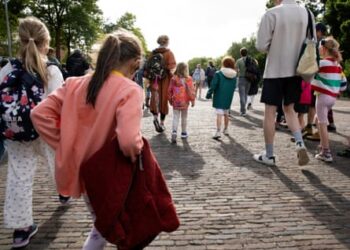 Dutch children are unusually happy and healthy. Is it because of the Avondvierdaagse?