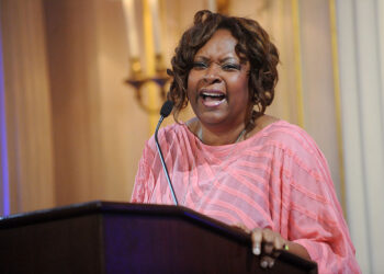 Robin Quivers of The Howard Stern Show is Cancer-Free After a 14 Year Battle