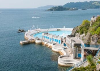 Labour MPs call on water firms to save Britain’s lost lidos