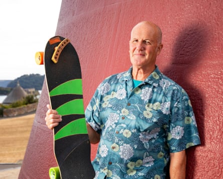 A new start after 60: I took up slalom skateboarding – and I’m off to the world championships!