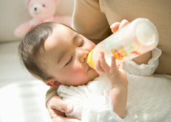 Are there toxic chemicals in your grocery store receipt?