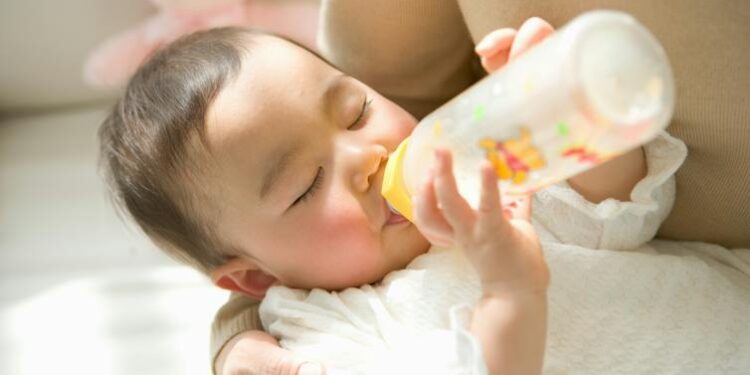 Are there toxic chemicals in your grocery store receipt?